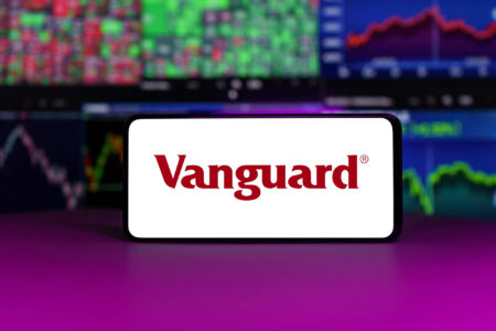 Vanguard envisage l'approbation des crypto ETFs – un changement stratégique