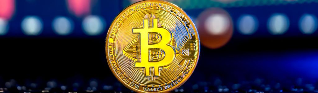 Incluso a $25K: Strategy Afirma que una Caída de Bitcoin No Amenazaría su Estabilidad Financiera