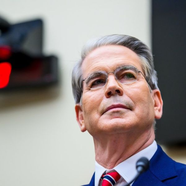 Bessent: Es posible que se elija un candidato para presidente de la Reserva Federal antes de Navidad; no le gusta el lenguaje utilizado en esta reducción de tasas.