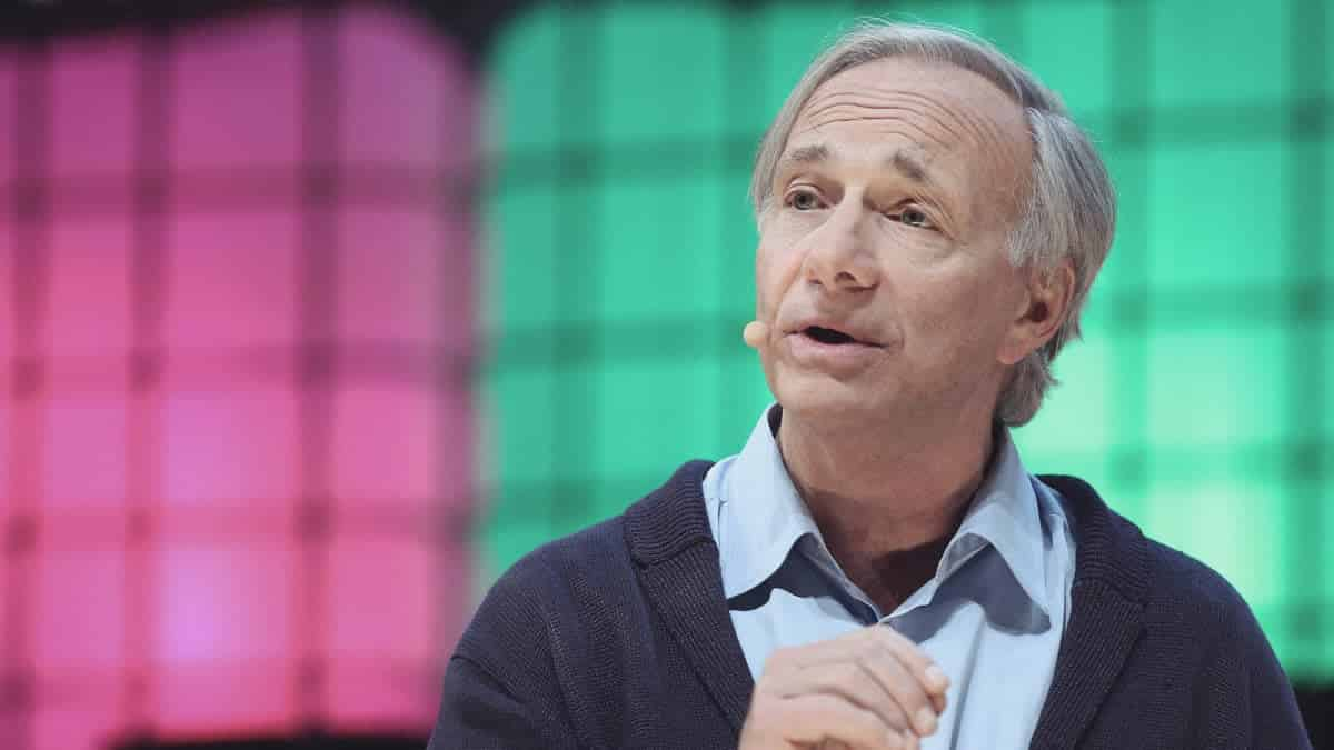 Billionaire investor Ray Dalio recommends bitcoin as 'hard money' amid national debt increases image 0