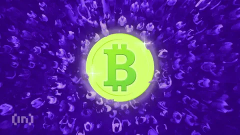 US Bitcoin ETFs Attract $2 Billion in July, Surpass 900,000 BTC in Holdings