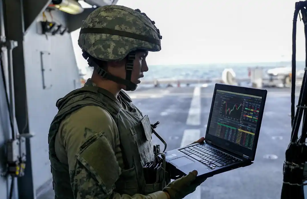 The U.S. Military is Obsessed with Stock and Crypto Trading, Stock Tips are Being Shared on the Aircraft Carrier Deck