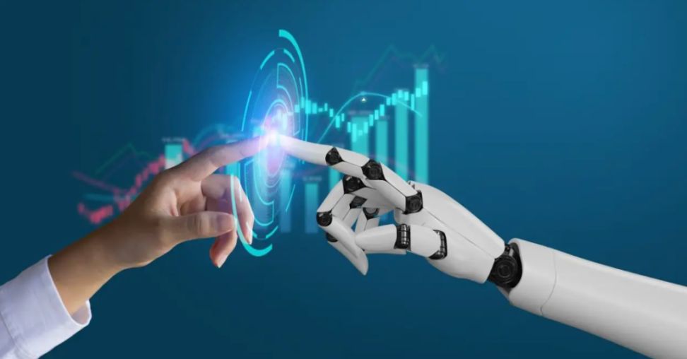 比尔·盖茨最新预言:AI 时代人类每周仅工作 2 天,这三大职业将成为“铁饭碗” image 2