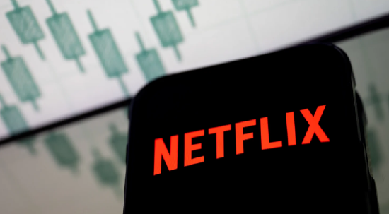 10月31日外盘头条:苹果Q3营收略超预期 奈飞分拆股票 英伟达再投AI初创公司 美政府停摆航空业承压 image 4