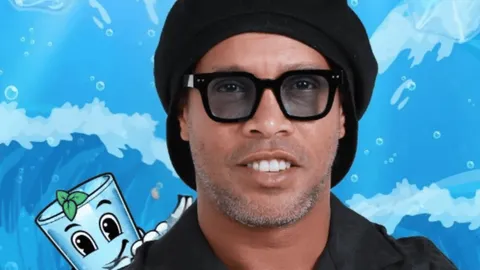 Solana 'charity' memecoin promoted by Brazilian football legend Ronaldinho, following Messi's post