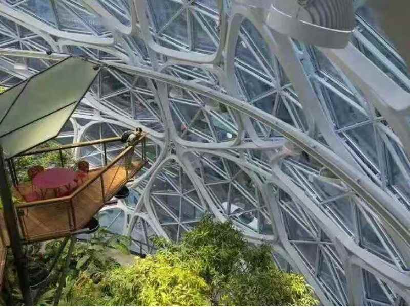 亚马逊(AMZN.US)计划启动新一轮最高3万人大裁员 涉及物流、支付、游戏与云计算部门