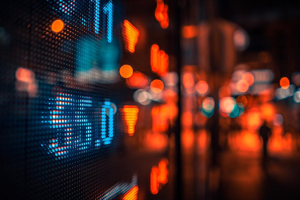 A股指数涨停,该追高还是下车?看看券商研报怎么说 image 0