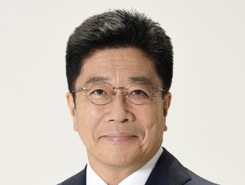 Japan’s Finance Minister Endorses Crypto as Part of Diversified Portfolios image 0