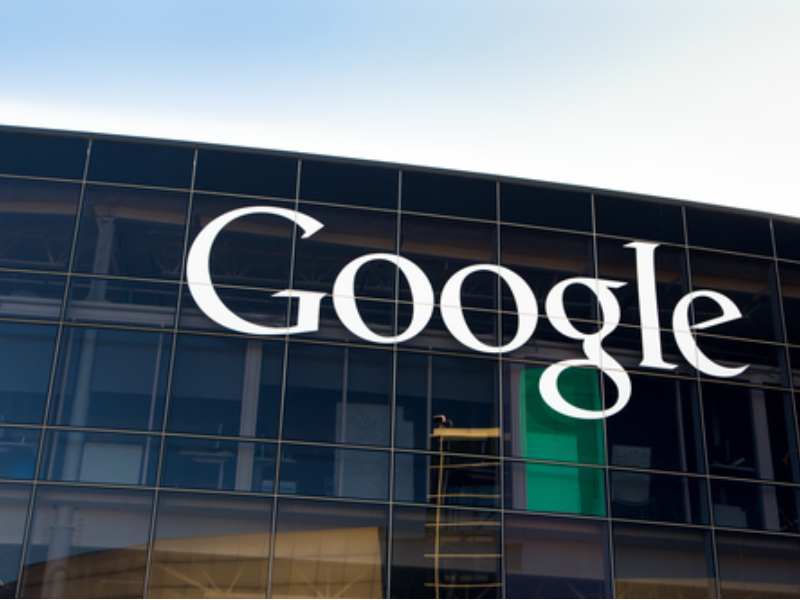 美股异动 | 谷歌(GOOGL.US)涨近4% 市值突破3万亿美元大关