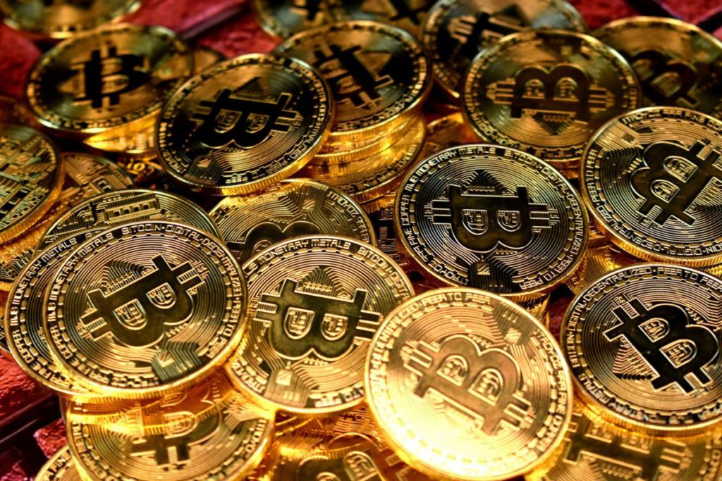 Bitcoin vs Ethereum: Strategi Treasury Crypto Mana yang Unggul di 2025? image 0