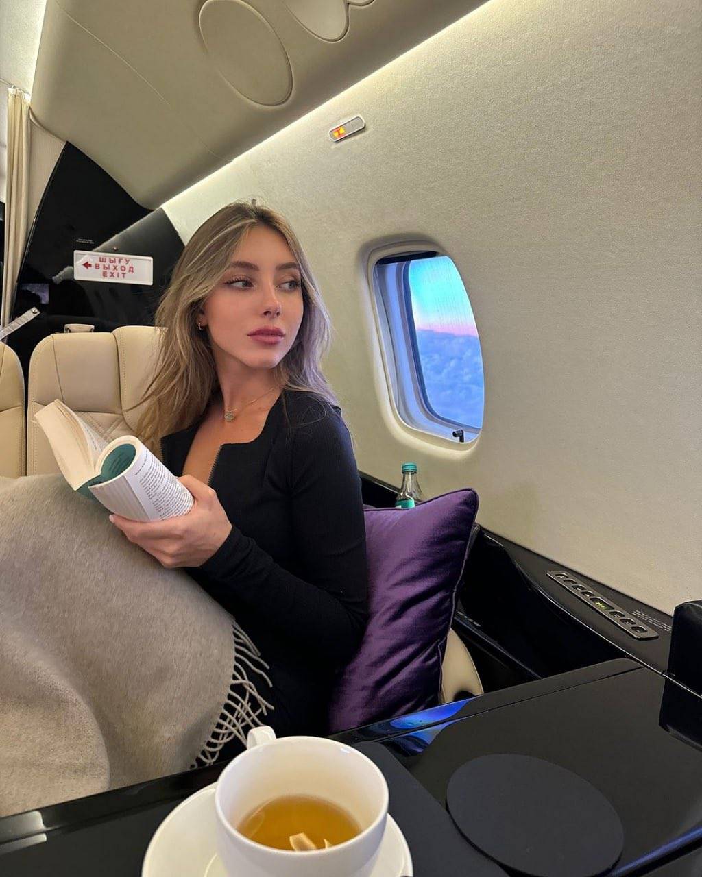 绯闻女友？加密KOL？Telegram创始人被捕时的同行女子是谁？ image 1