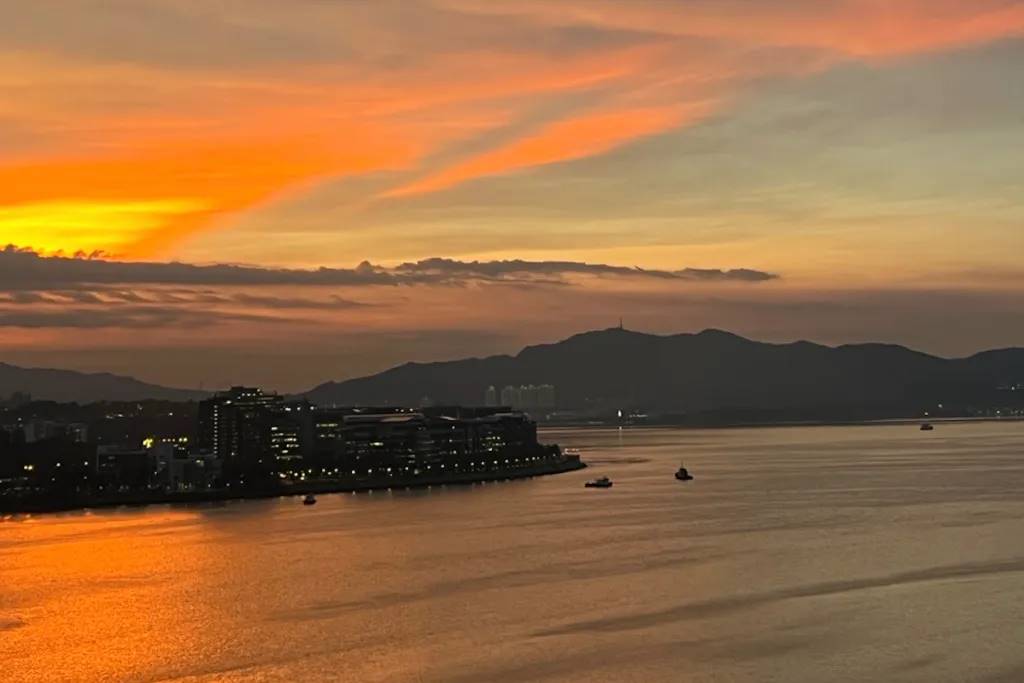 香港稳定币：在加密衰退与数字人民币崛起之间的平衡探索