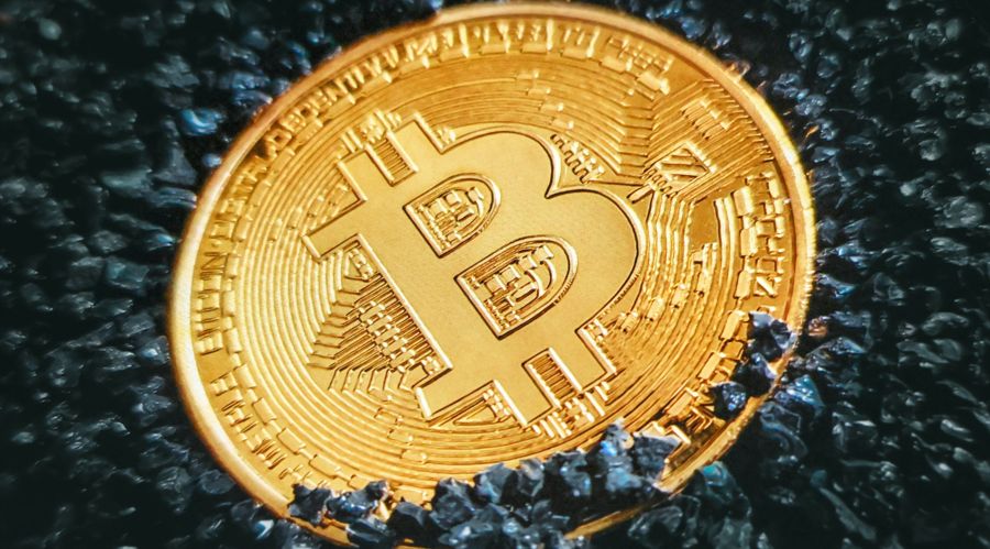 Bitcoin Breaks $120K as US Government Shuts Down