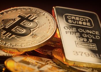 相對於黃金被低估！摩根大通：比特幣合理價落在 12.6 萬美元