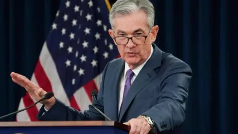 The Fed's dangerous gamble: The robust data hides an economic divide