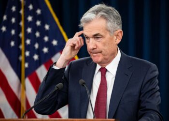 Fed 按兵不動、鮑爾放鷹！比特幣還有戲？分析：降息可望推升至 15 萬美元