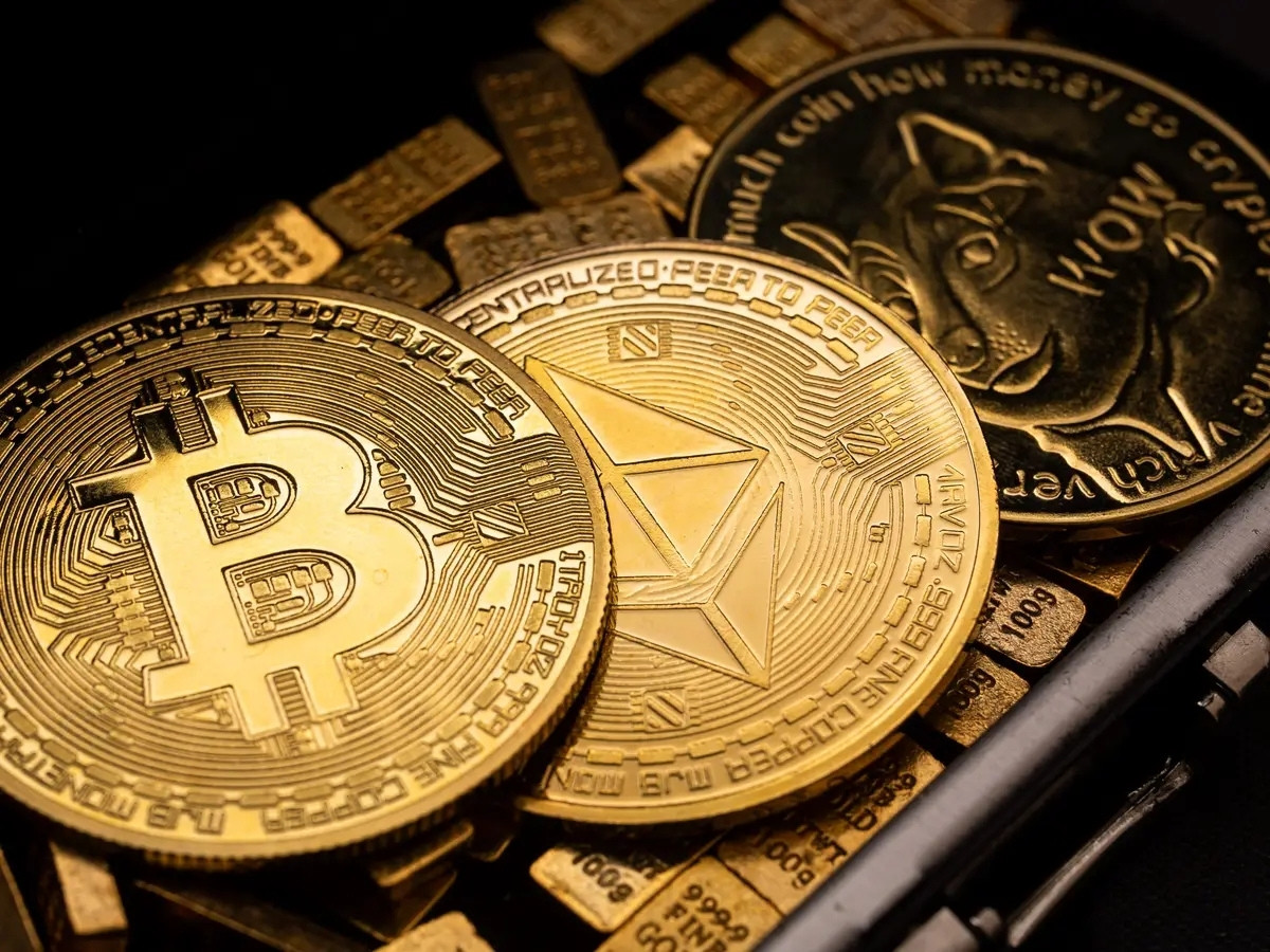 How to Survive during Crypto Crash: Smart Strategies for Investors image 2