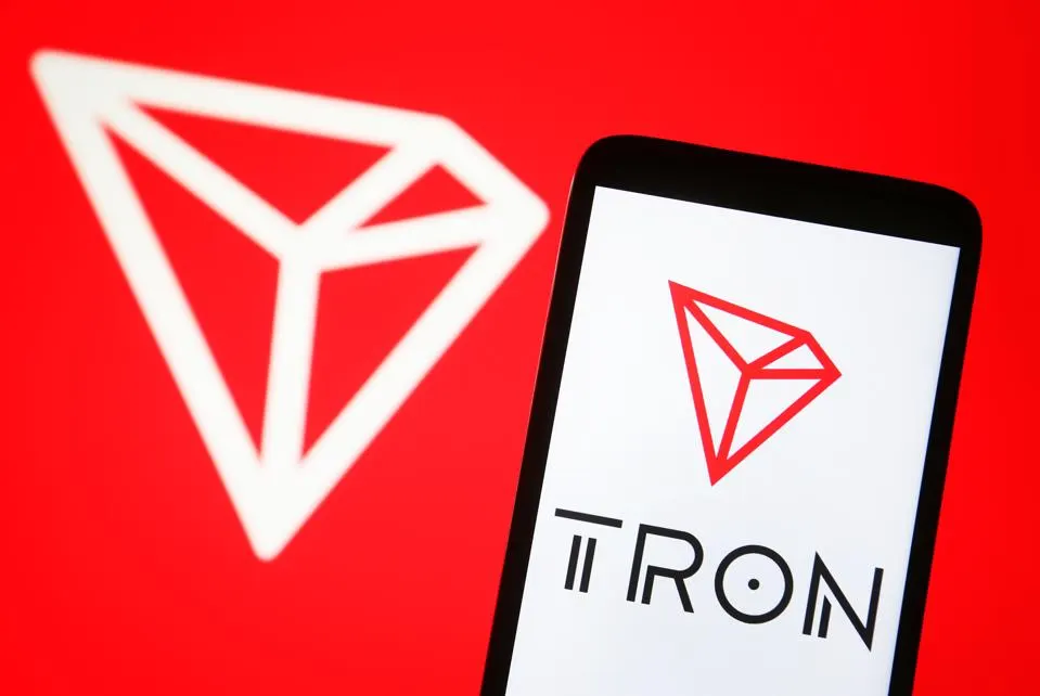 Top Altcoins to Watch in 2025: Expert Predictions and Market Analysis image 3