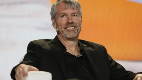 MicroStrategy Buys Another 12,000 BTC After Raising Over $800M From Convertible Notes