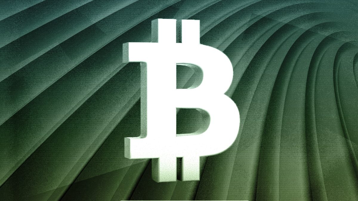 Bitcoin price holds above $62,000, volatility causes spike in liquidations