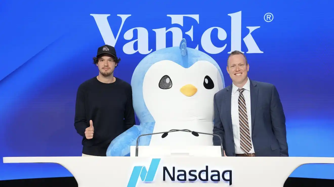 PENGU Price Prediction: Pudgy Penguins (PENGU) NFT Floor Soars as OpenSea Acquisition Rumors Denied image 1