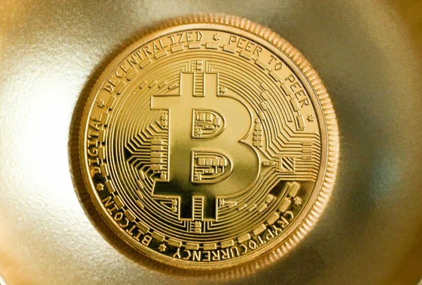 Bitcoin At $100K Could Spark A Wave Of Retail FOMO: Analysts image 0