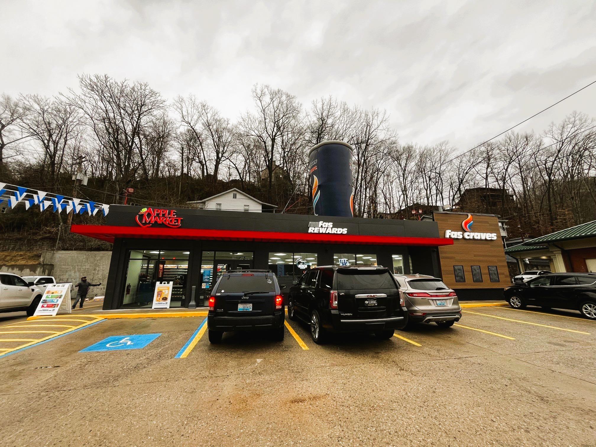 ARKO Corp. Opens Newly Remodeled Apple Market with fas craves Food Concept in Hazard, KY image 0