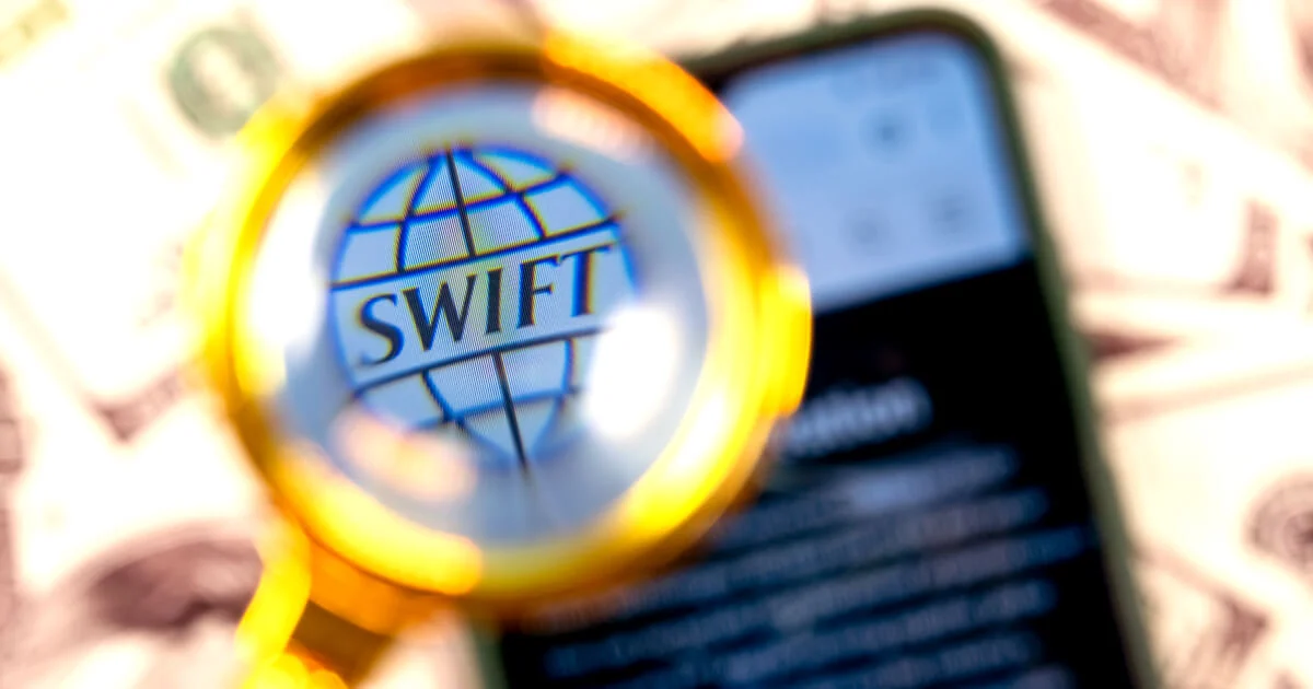 SWIFTのブロックチェーン活用加速、シンガポール3行が銀行間トークン化預金取引に成功  image 0