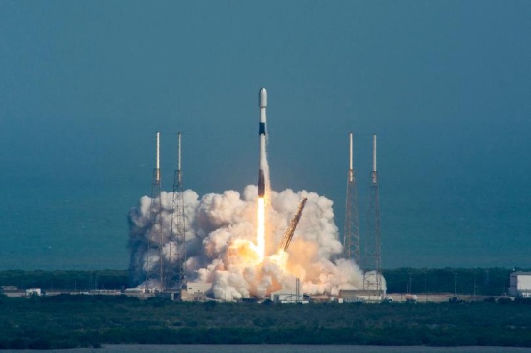 SpaceX stock is coming to Solana on the same day it lists on Nasdaq image 1