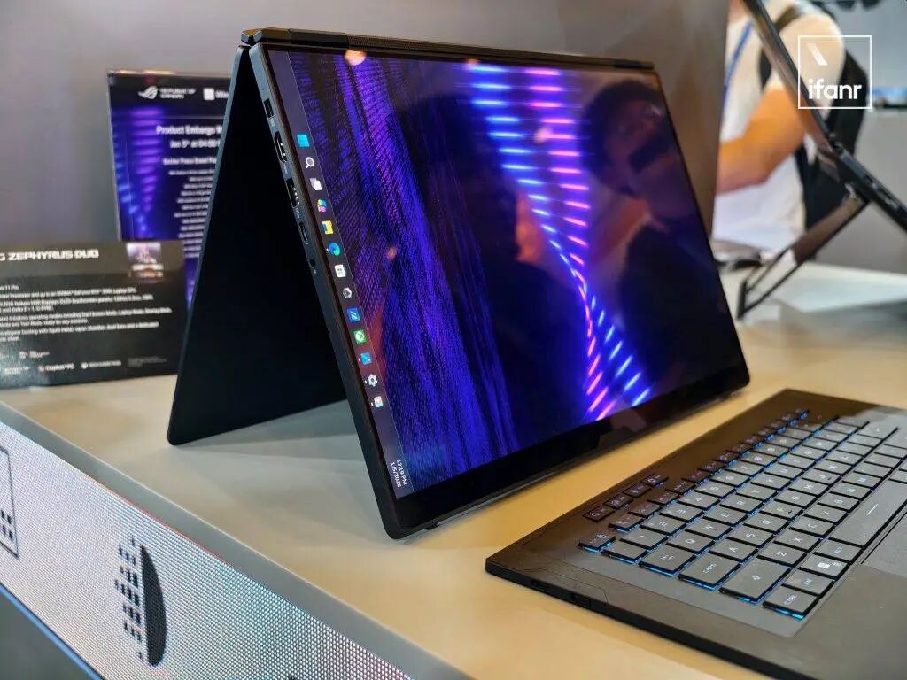 我玩上了华硕的「三折叠」电脑，发现它真挺好用的｜CES 2026 image 5