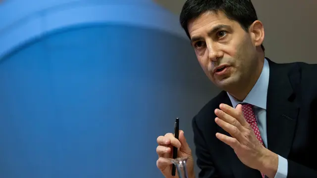 Bos The Fed Buka Peluang Suku Bunga Naik image 1