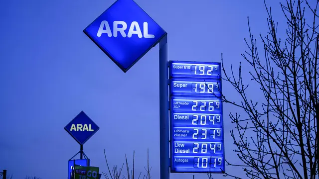 OPEC+ Dongkrak Produksi, Intip Harga Minyak Hari Ini image 4