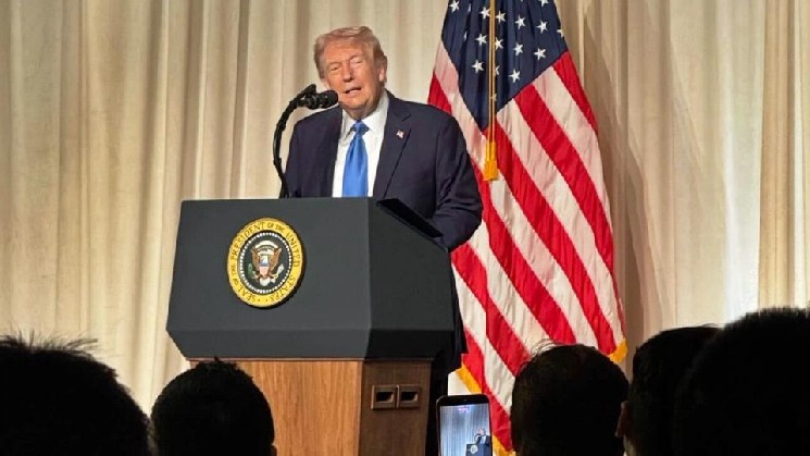 Bitcoin, crypto prices tick up as US-Iran peace deal odds climb