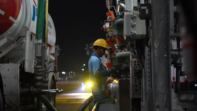 Elnusa Petrofin Tambah Mobil Tangki Percepat Distribusi BBM di Medan image 1