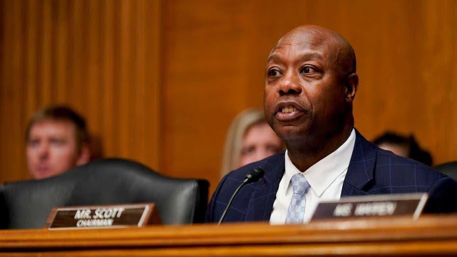 Tim Scott impulsiona projeto de lei histórico sobre a estrutura do mercado cripto nos EUA para garantir inovação, proteção aos investidores e segurança nacional