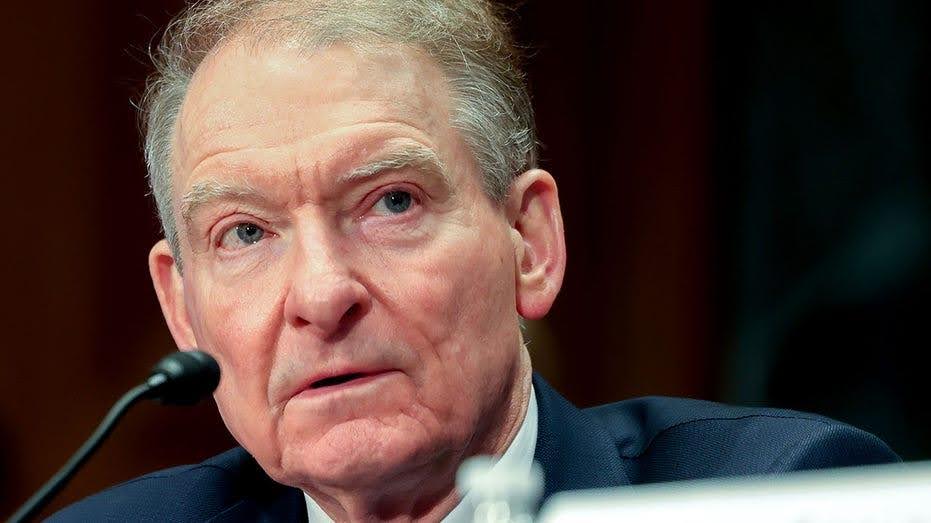 Presidente da SEC aponta rumor de US$ 60 bilhões em Bitcoin na Venezuela como incerto enquanto defende reforma das leis de cripto nos EUA