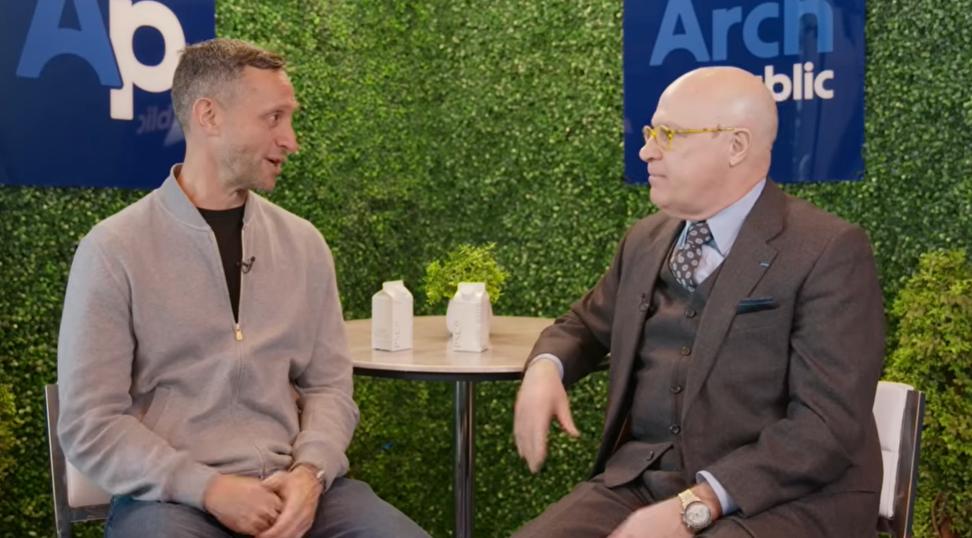 暗号資産の規制の明確化は、銀行にとってより重要であると元CFTC長官が述べる