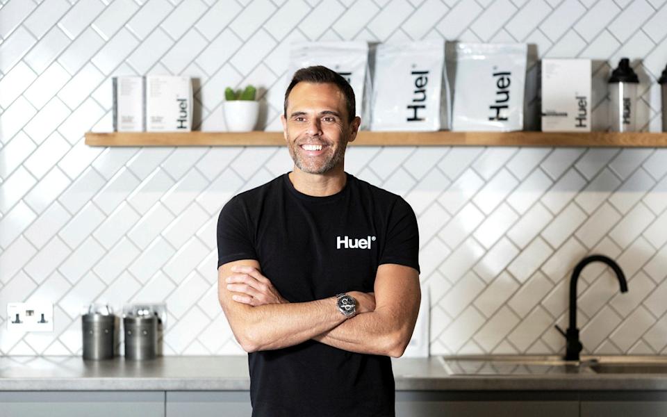 Il fondatore di Huel pronto a guadagnare 400 milioni di sterline dalla vendita alla società madre di Evian
