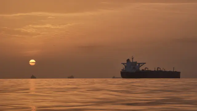 Wacana Tarif Selat Hormuz Bisa Guncang Pasar Minyak Dunia image 5