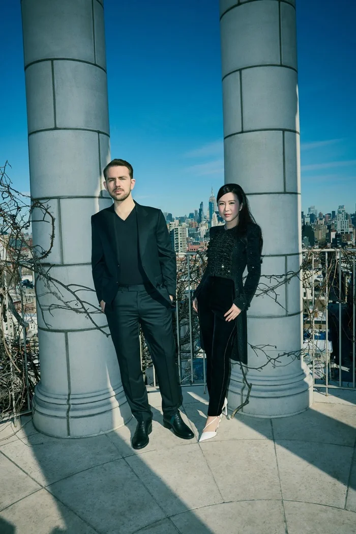 加密凛冬里的 VIP 信徒：千亿蒸发，他们为何仍在坚守？