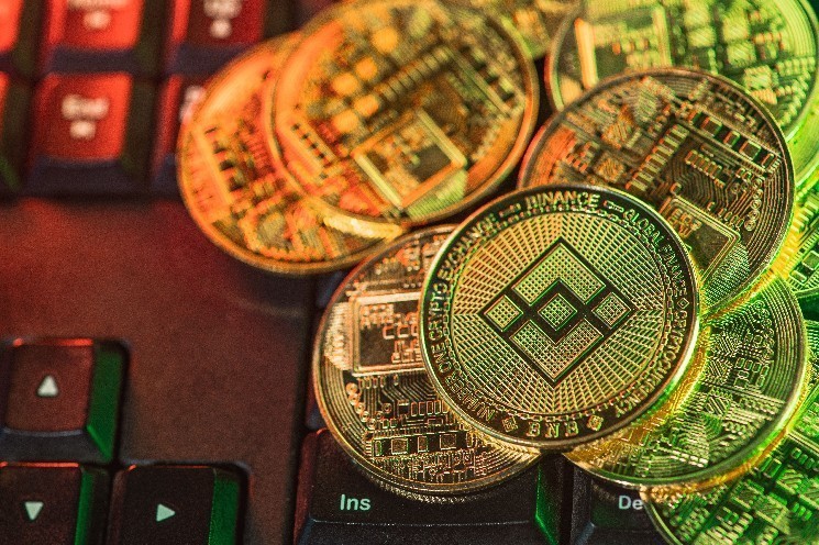 BNB Price Prediction: Clean Structure Signals Higher Target