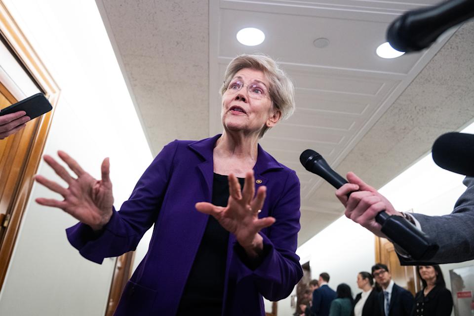 Elizabeth Warren criticizes Trump's attempt to postpone tariff reimbursements, calling it 'a blatant act of theft'