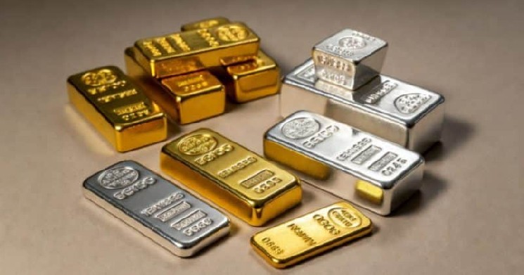 Silver, gold tumble as stronger dollar hits precious metals