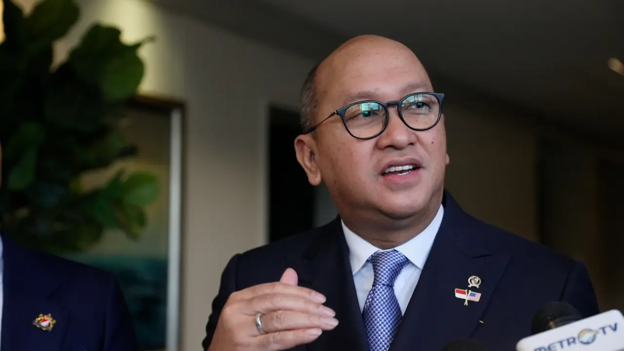 Rosan Tegaskan Danantara Sumberdaya Indonesia Tak Tambah Birokrasi Ekspor image 0