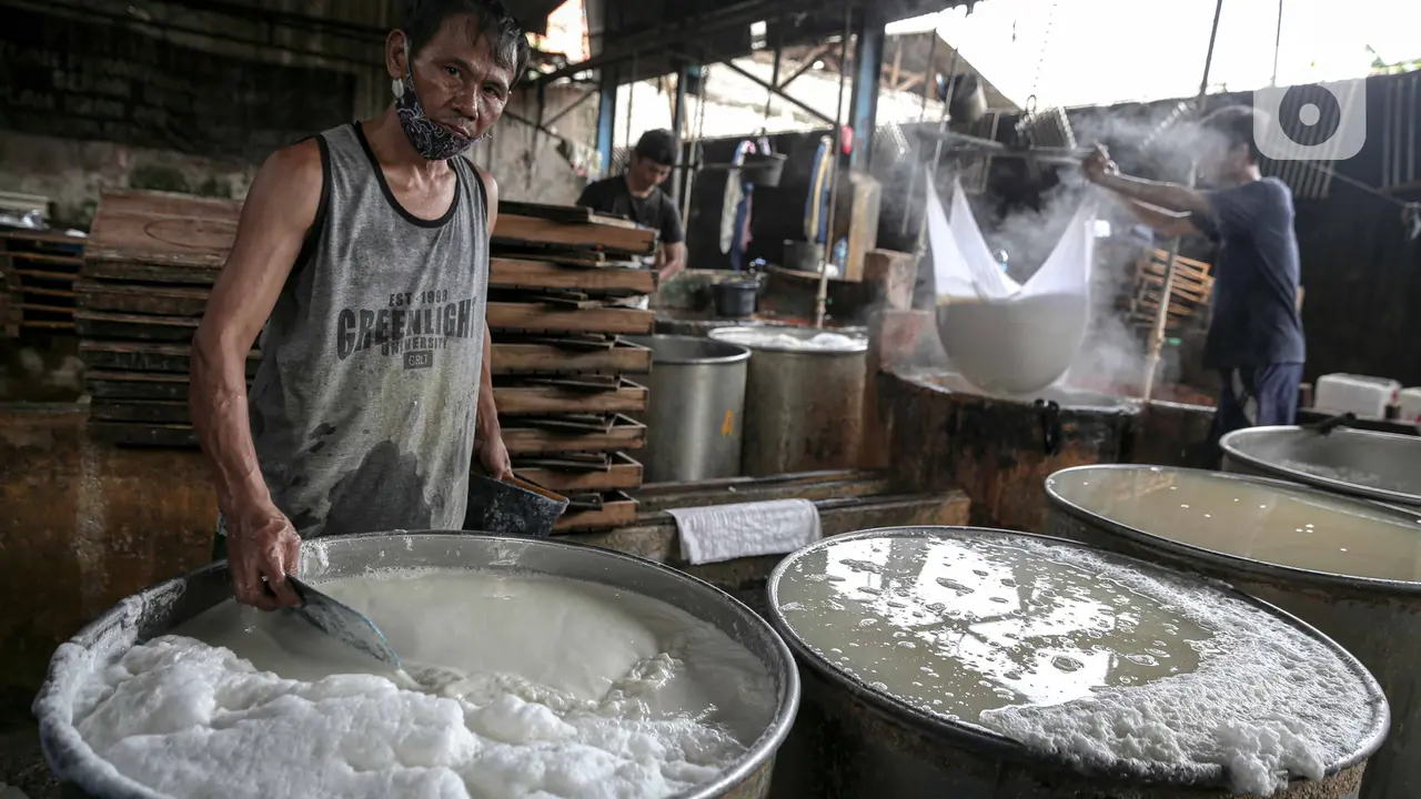 Beban Produksi Melonjak 36 Persen, Pengrajin Tahu Tempe Tagih Subsidi image 1