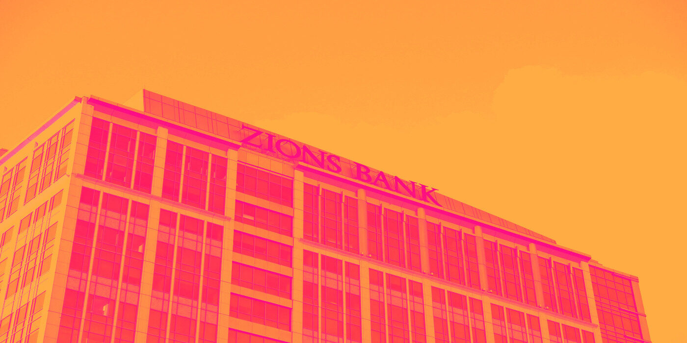 Zions Bancorporation, Western Alliance Bancorporation, The Bancorp, Live Oak Bancshares, and Columbia Banking System Stocks Trade Down, What You Need To Know