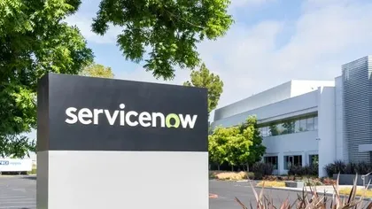 ServiceNow a chuté de 211 à 99 : pourquoi devriez-vous encore jeter un œil à cette entreprise qui "vend des tickets de service" ?