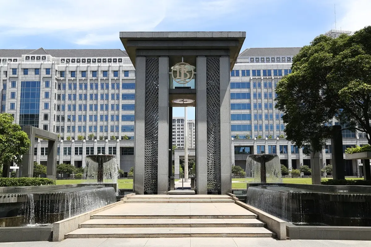 Ekonom Prediksi Bank Indonesia Masih Pertahankan BI Rate image 0