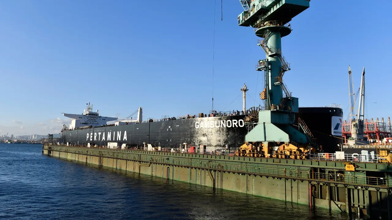 Pertamina: Kapal Gamsunoro Sukses Lintasi Selat Hormuz image 1