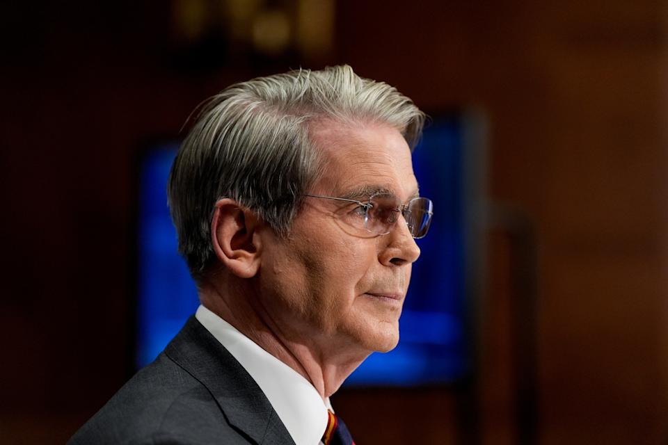 Bessent Attributes Gold Price Volatility to ‘Chaotic’ Chinese Market Activity